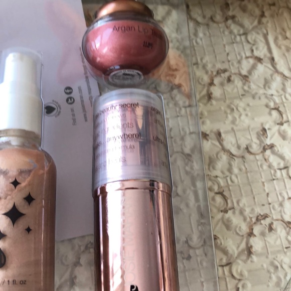 Josie Maran natural beauty Argan collection - Picture 5 of 8